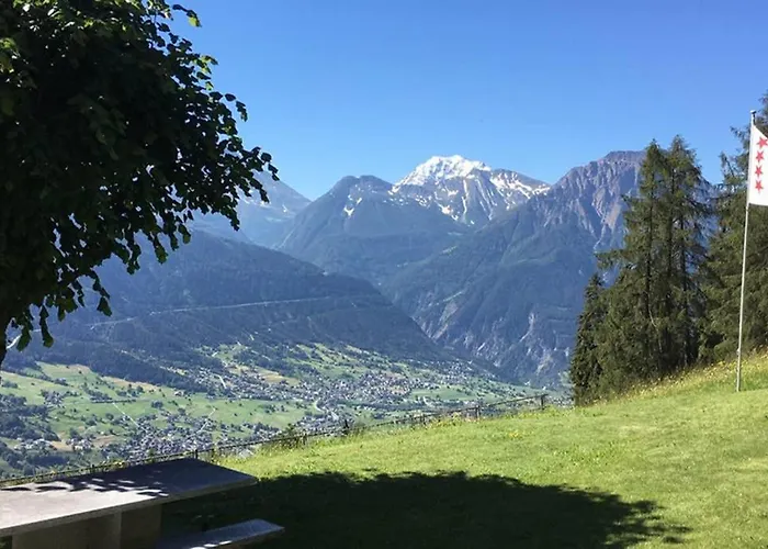 Idyllisches Inmitten Der Walliser Bergwelt *